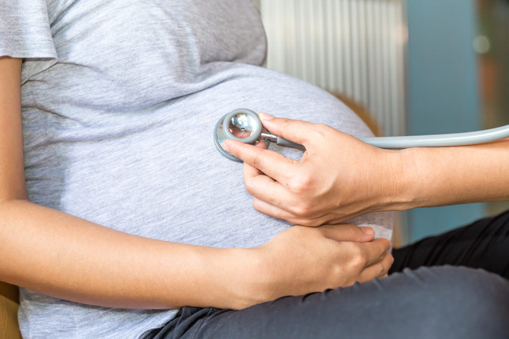 preganant mom